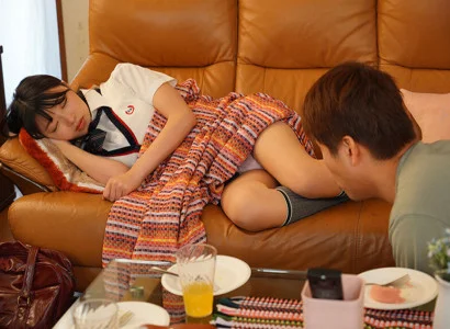 Chàng trai quất em gái mới lớn của người yêu